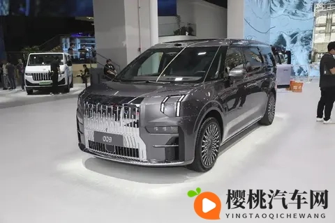 极氪009宜商宜家，大空间纯电MPV，续航900公里，轴距3205毫米-2