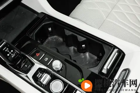 体验2026款领克09,20T+8AT+全时四驱-1