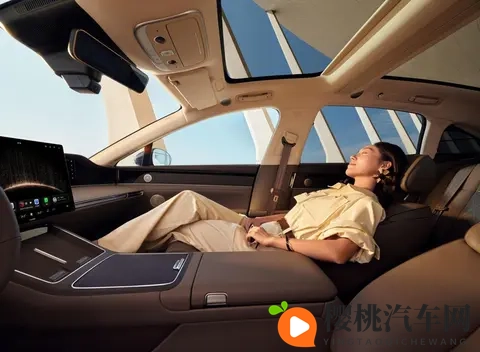 新款享界S9预售72小时 订单破8000台-3