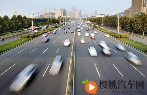 莲花汽车CEO冯擎峰重磅发声：讨论“车规级”是历史的倒退！-3