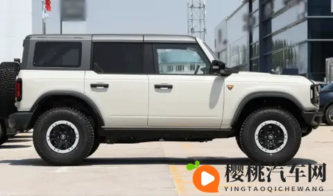 硬派越野新标准：福特烈马荒地版如何用实力重新定义越野性能-2