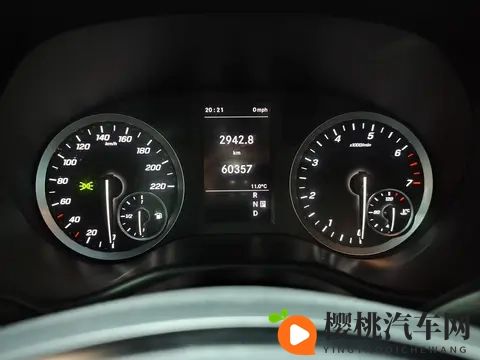 404黄片:汽车智能化环保风潮来袭,未来出行新体验-2