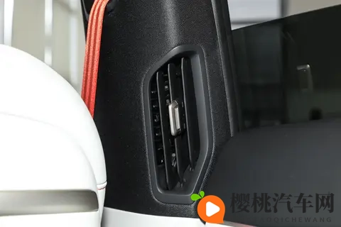 乐道L60深度体验：25万级SUV的四大争议点，你选哪边？-3