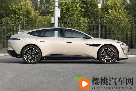 阿维塔12：四大优势+十大全面升级，设计与科技融合的出行体验-2