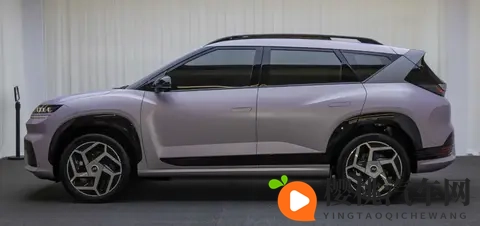 欢迎韩系电车杀入“性价比”赛道,全新SUV 1198万起售-3