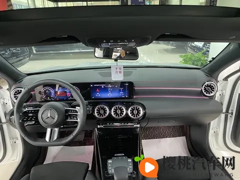 准新奔驰A级,83秒破百,16万内体验豪华!-1