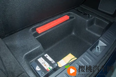 家庭出行就选深蓝S09,空间大、配置高、动力强,性价比还超高!-3