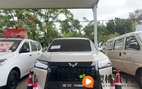 比奥德赛还长！五菱星光730静态体验：15万市场唯一中型MPV-3