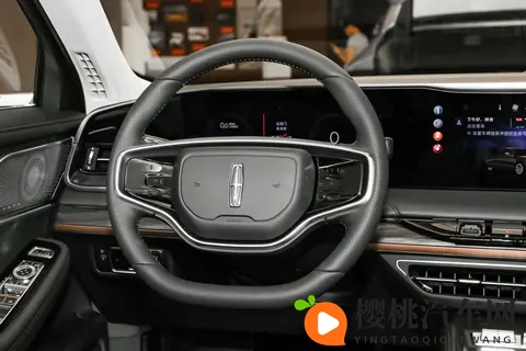 林肯Z配置差异化分析,混动、纯燃油具体该怎么选?-2