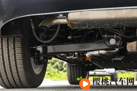 新蓝电 E5 PLUS，1398 万起，带露营大礼包，这款插混 SUV 值得一看！-1