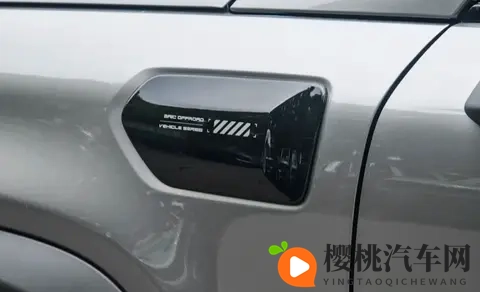 “油老虎”退散？BJ40增程元境智行版来了-2