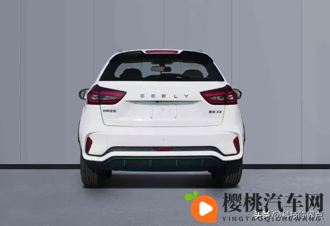 吉利豪越X3完成工信部申报，定位燃油小型车-3