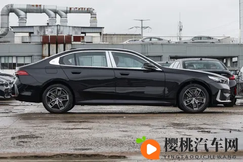 销量一跌再跌,宝马5系单月仅卖出9087辆,大降价难道也不管用?-1