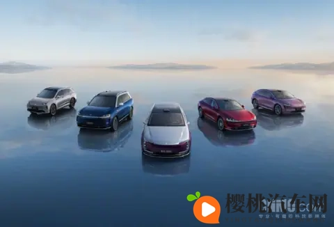 鸿蒙智行“各界”10月交付量一览:尊界S800超3000辆-3