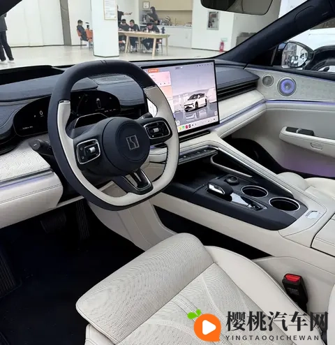 等了四年的车终于到手，同事的焕新极氪001终梦圆-3