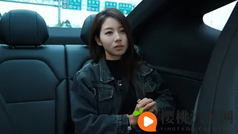 男人的香蕉插进女人的桃子:激情交融,男欢女爱瞬间绽放-1