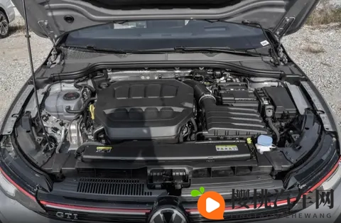 想买性能“小钢炮”，不妨看看26款高尔夫GTI，德系调校有韵味？-2