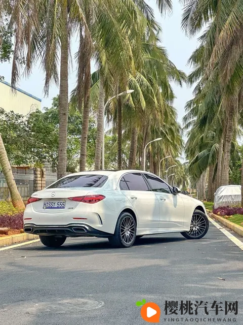 24款准新奔驰C级,24万拿下,香不香?-2