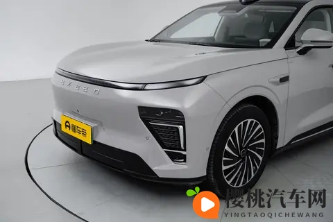 3米轴距+800V快充，续航超760km，2025款星纪元ET值得看吗？-3