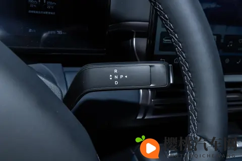 比亚迪新车“火”了?可选装无人机+超长续航,方程豹钛7真香-1