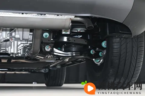 20 万买 SUV 值吗？装下婴儿车还宽敞，实力超预期！-2