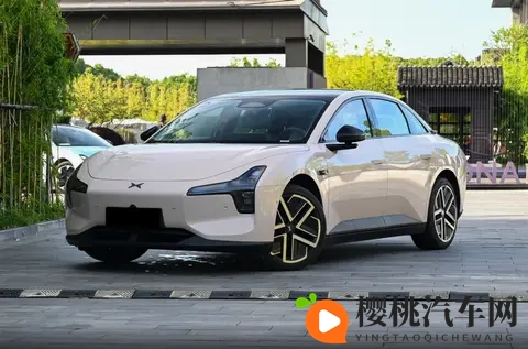 13万级纯电家轿的硬核较量,长安启源A06对比小鹏MONA M03,选谁?-3