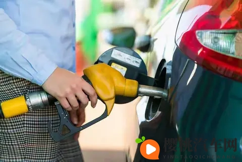 开了3年油电混动车,算算经济账,发现有3大痛点,省油不省钱-2