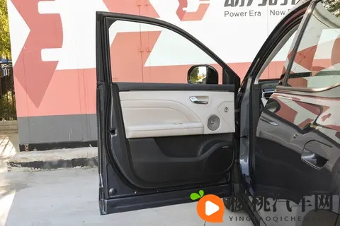 国民增程车埃安i60增程版开启预售,家人们,是不是可以冲了?-2