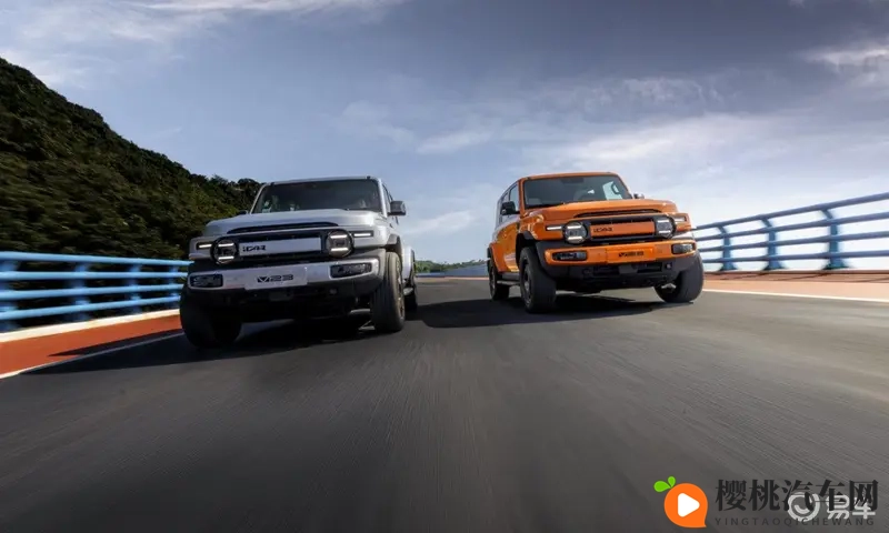 半夜洗澡被老头添一夜:深夜洗澡遭遇老人骚扰整夜未眠-1