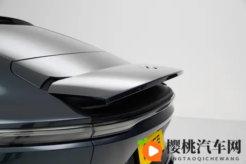 家用商用都合适，想买行政旗舰轿车，可以看看蔚来ET9-2