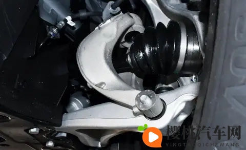 领克09探索版上市，搭载FYRA四驱+NAPPA座椅，性能与舒适兼备！-1