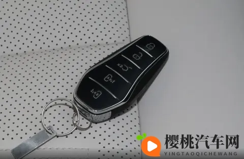 26款比亚迪夏上市，价格下调配置缩减，是好是坏？-2