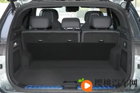 20万预算选豪华安全大五座SUV?星纪元ET增程版Max 空间续航实测-3