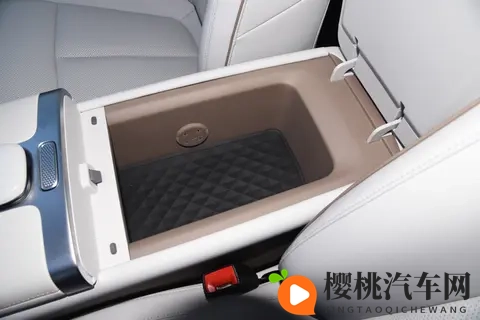 一汽奥迪油驰电掣 智能加速全力以赴丨别琶下-1