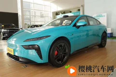 东风奕派eπ007+ 全系激光雷达、骁龙8295芯片，还配电动尾翼-3