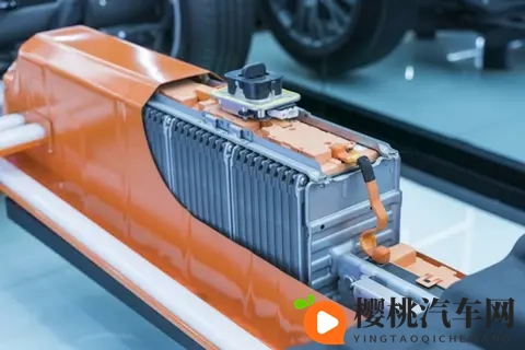 新能源车最大的骗局:三元锂电池比磷酸铁锂电池高端!-1