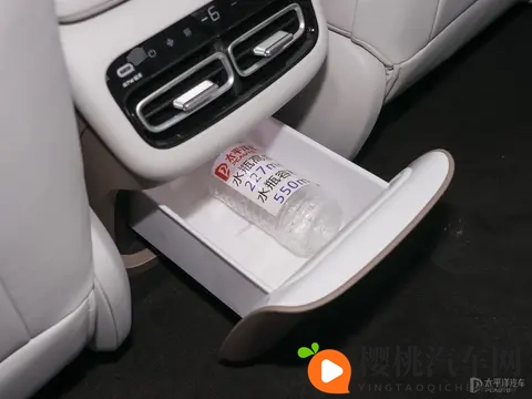 售1099万起 长安启源A06上市24小时大定突破10000台-3