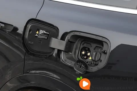 实测对比深蓝S09与领克900，谁更适合家用？-3