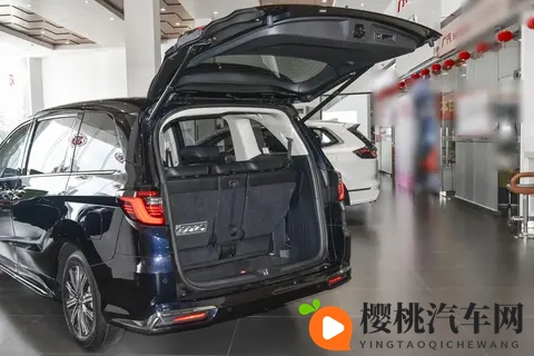 本田奥德赛实测:混动MPV的空间魔法与实用哲学-3