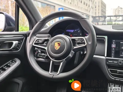 从销量巅峰到停产清仓,大众途锐经历了什么?-1