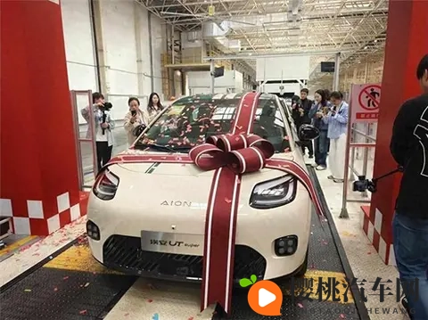 火影黄色游戏:动漫汽车文化碰撞:揭秘动漫中隐藏的汽车秘密-2