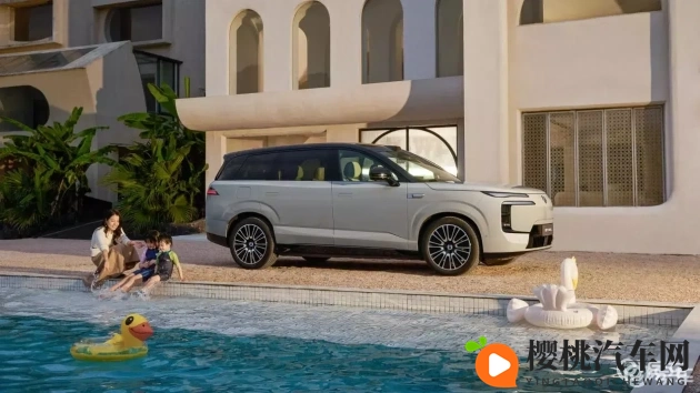 玉足采精footjob：汽车底盘清洁术，揭秘让爱车焕然一新的秘密-1