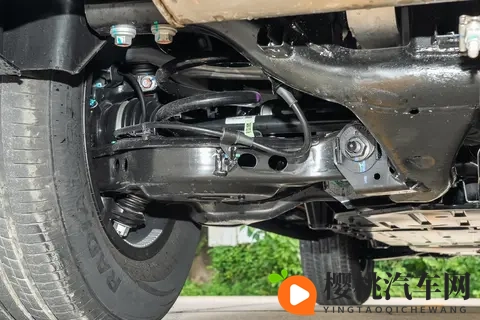 实拍体验奇瑞纵横 G700,续航 1400 公里,售价 3299 万起-2