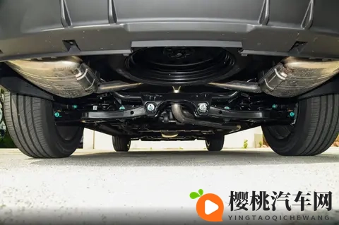 试驾捷途X70L，9万多买中型SUV，全家出行都满意-2