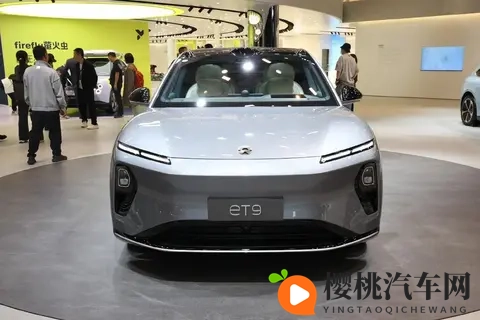 蔚来ET9,轴距3250毫米,41秒破百,纯电续航650公里+900V快充-2