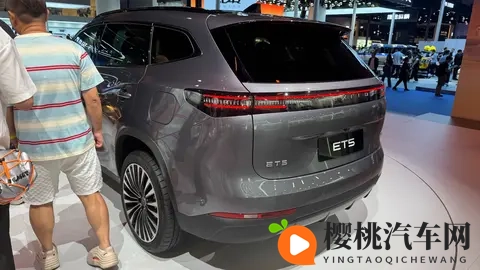 综合最大续航超过1300km!星纪元ET5将于2025年11月13日开启预售-2