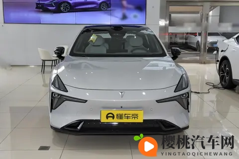 2900mm轴距+62秒破百 深蓝L06激光版解锁纯电实用新标杆-1