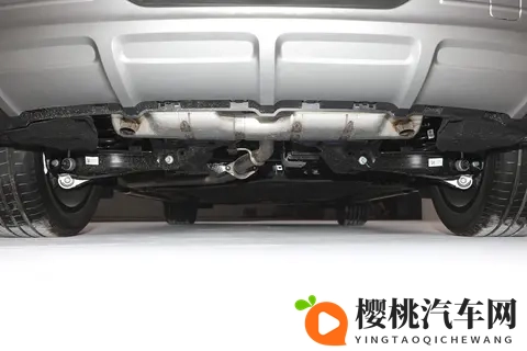 奔驰上硬菜！限时1699万起，全系带T+轴距2米9，还是方盒子，香-1