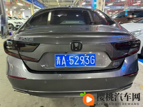 三年雅阁星空版，八万公里，10万出头，家用代步好选择-1