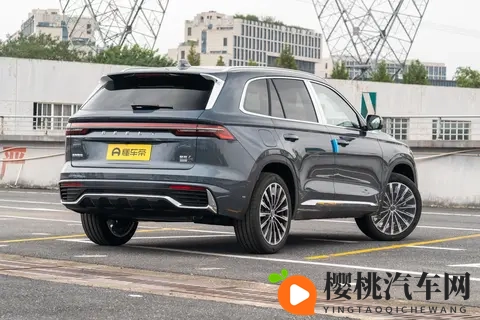 实拍吉利星越L东方曜系列,适合家用?-1